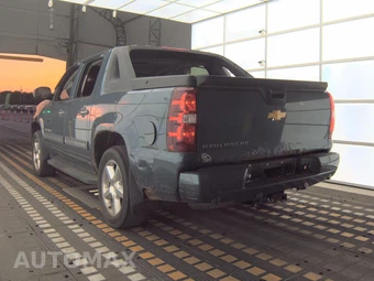 2012 Chevrolet Avalanche LT Crew Cab Short Bed 1LT – miniatura 6