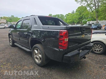 2012 Chevrolet Avalanche LT Crew Cab Short Bed 1LT – miniatura 2