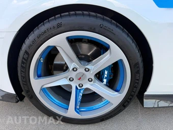 2012 Chevrolet Camaro ZL1 Coupe - miniatura 9