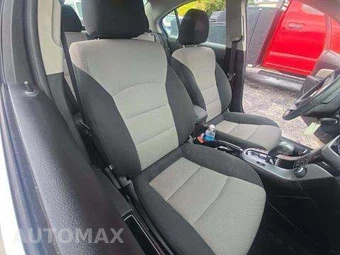 2012 Chevrolet Cruze LS 2LS – miniatura 18
