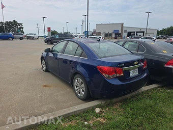 2012 Chevrolet Cruze LS 2LS – miniatura 2