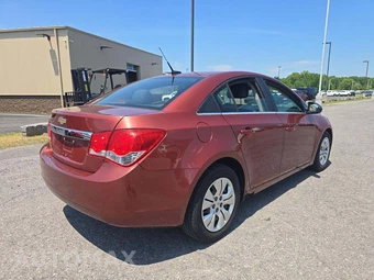 2012 Chevrolet Cruze LS 2LS – miniatura 3