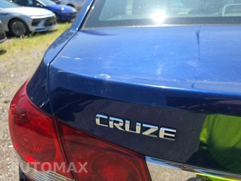 2012 Chevrolet Cruze LS 2LS – miniatura 30