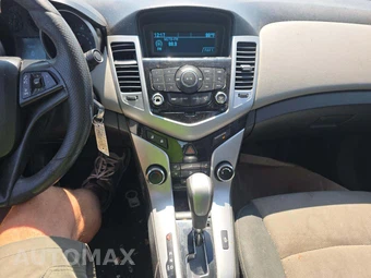 2012 Chevrolet Cruze LS 2LS – miniatura 7