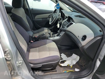 2012 Chevrolet Cruze LS 2LS - miniatura 8