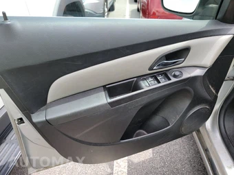2012 Chevrolet Cruze LS 2LS - miniatura 9