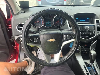 2012 Chevrolet Cruze LT 1LT – miniatura 10