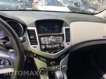 2012 Chevrolet Cruze LT 1LT – miniatura 10