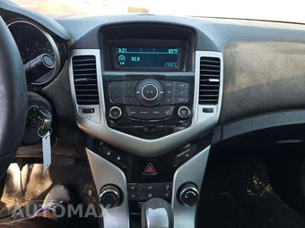 2012 Chevrolet Cruze LT 1LT - miniatura 10