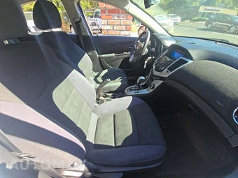 2012 Chevrolet Cruze LT 1LT – miniatura 18