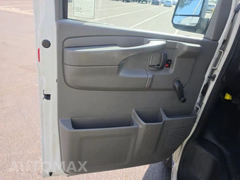 2012 Chevrolet Express 1500 Cargo Van 1WT 135.0" WB - miniatura 9