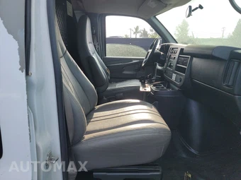 2012 Chevrolet Express 1500 Cargo Van 1WT 135.0" WB - miniatura 8