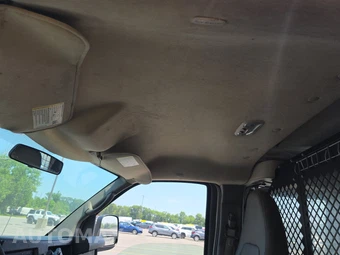 2012 Chevrolet Express 1500 Cargo Van 1WT 135.0" WB - miniatura 17