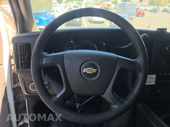 2012 Chevrolet Express 1500 Cargo Van 1WT 135.0" WB - miniatura 10