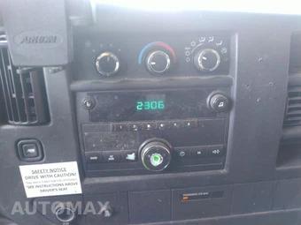 2012 Chevrolet Express 1500 Cargo Van 1WT 135.0" WB - miniatura 20