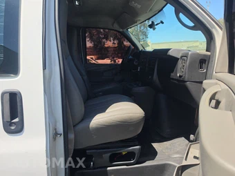 2012 Chevrolet Express 1500 Cargo Van 1WT 135.0" WB - miniatura 8