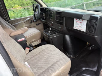 2012 Chevrolet Express 2500 Cargo Van 1WT 135.0" WB - miniatura 26
