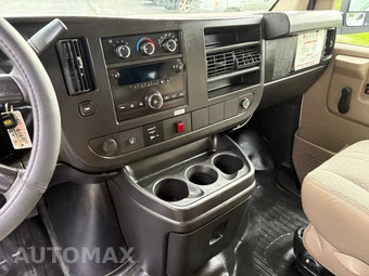 2012 Chevrolet Express 2500 Cargo Van 1WT 135.0" WB - miniatura 28