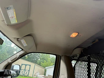 2012 Chevrolet Express 2500 Cargo Van 1WT 135.0" WB - miniatura 29