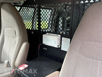 2012 Chevrolet Express 2500 Cargo Van 1WT 135.0" WB - miniatura 30