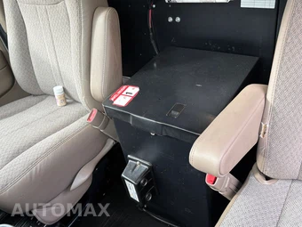 2012 Chevrolet Express 2500 Cargo Van 1WT 135.0" WB - miniatura 32