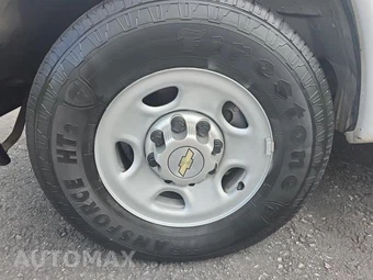 2012 Chevrolet Express 2500 Cargo Van 1WT 135.0" WB - miniatura 9
