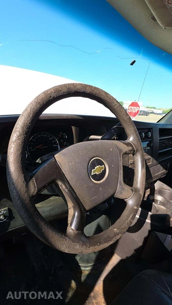 2012 Chevrolet Express 2500 Cargo Van 1WT 135.0" WB – miniatura 27