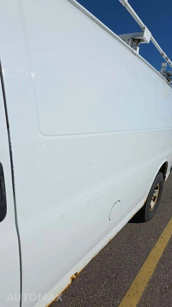 2012 Chevrolet Express 2500 Cargo Van 1WT 135.0" WB – miniatura 36