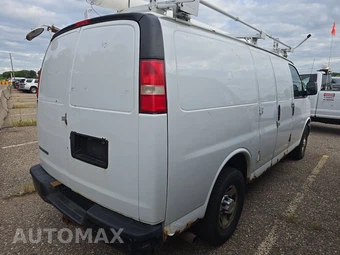 2012 Chevrolet Express 2500 Cargo Van 1WT 135.0" WB – miniatura 4