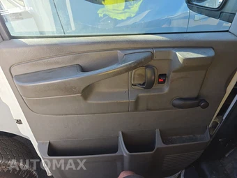 2012 Chevrolet Express 2500 Cargo Van 1WT 135.0" WB – miniatura 9