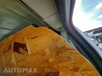 2012 Chevrolet Express 2500 Cargo Van 1WT 135.0" WB – miniatura 21