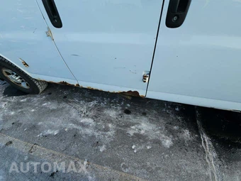2012 Chevrolet Express 2500 Cargo Van 1WT 135.0" WB – miniatura 24