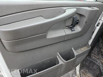 2012 Chevrolet Express 2500 Cargo Van 1WT 135.0" WB – miniatura 9