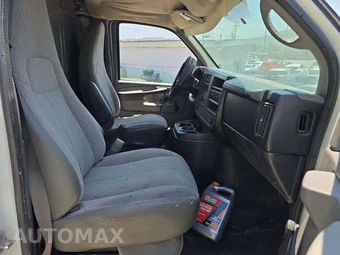 2012 Chevrolet Express 2500 Cargo Van 1WT 155.0" WB – miniatura 17
