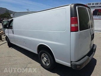 2012 Chevrolet Express 2500 Cargo Van 1WT 155.0" WB – miniatura 2