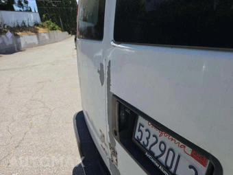 2012 Chevrolet Express 2500 Cargo Van 1WT 155.0" WB – miniatura 36