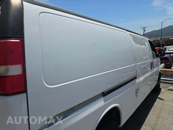 2012 Chevrolet Express 2500 Cargo Van 1WT 155.0" WB – miniatura 41