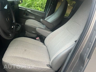 2012 Chevrolet Express 2500 Passenger Van LT 1LT 135.0" WB - miniatura 10