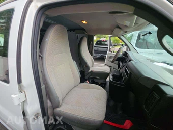 2012 Chevrolet Express 3500 Cargo Van 1WT 155.0" WB – miniatura 18