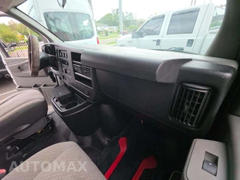 2012 Chevrolet Express 3500 Cargo Van 1WT 155.0" WB – miniatura 19