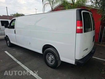 2012 Chevrolet Express 3500 Cargo Van 1WT 155.0" WB – miniatura 2