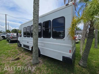 2012 Chevrolet Express 3500 Cutaway 1WT DRW - miniatura 2