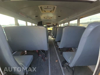 2012 Chevrolet Express 3500 Cutaway 1WT DRW - miniatura 16