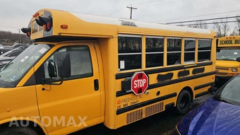 2012 Chevrolet Express 3500 Cutaway 1WT DRW - miniatura 31