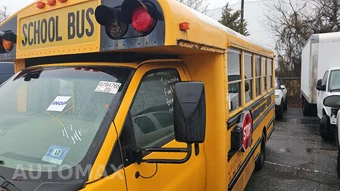 2012 Chevrolet Express 3500 Cutaway 1WT DRW - miniatura 29