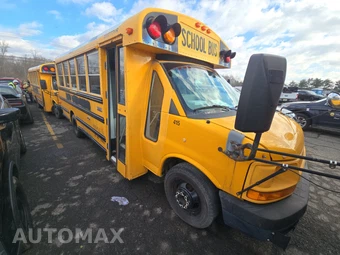 2012 Chevrolet Express 3500 Cutaway 1WT DRW - miniatura 3