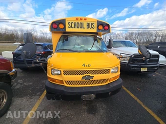 2012 Chevrolet Express 3500 Cutaway 1WT DRW - miniatura 2
