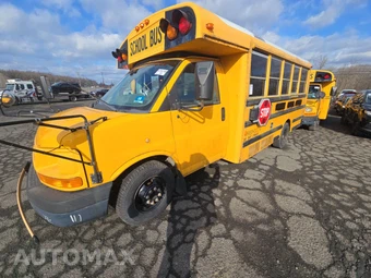 2012 Chevrolet Express 3500 Cutaway 1WT DRW