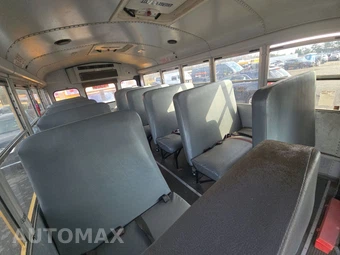 2012 Chevrolet Express 3500 Cutaway 1WT DRW – miniatura 13
