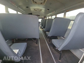 2012 Chevrolet Express 3500 Cutaway 1WT DRW – miniatura 16